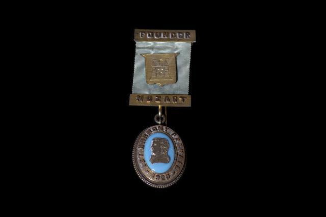 Founder's jewel for Mozart Lodge No.1929, 1881 ©Museum of Freemasonry, London
