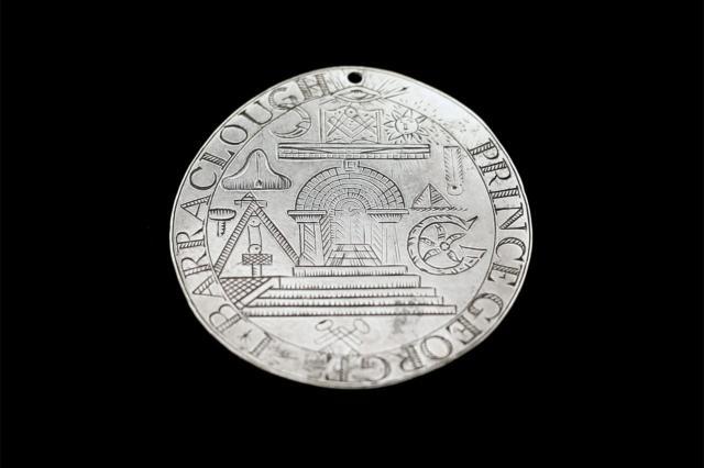 Plate jewel presented to J. Barraclough ©Museum of Freemasonry