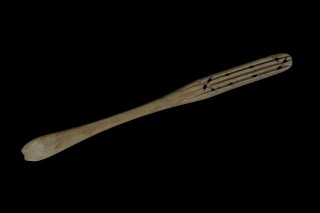Ruspini toothbrush, c1790s ©Museum of Freemasonry, London