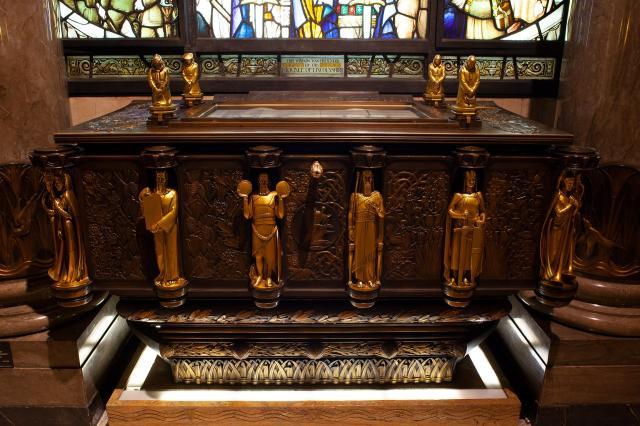 The casket at the Shrine ©Museum of Freemasonry, London