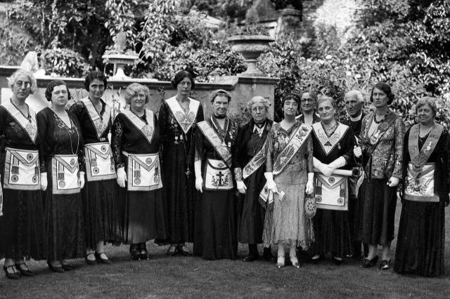 Lady masons, Western Morning News, Plymouth ©Museum of Freemasonry