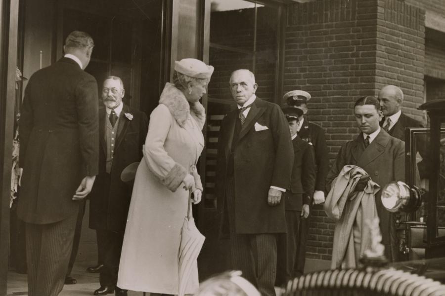 King George V and Queen Mary visit Royal Masonic Hospital 1933 ©Museum of Freemasonry, London