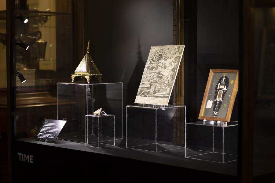 Time display from Phases by Lumen at Museum of Freemasonry ©Lumen and Museum of Freemasonry, London